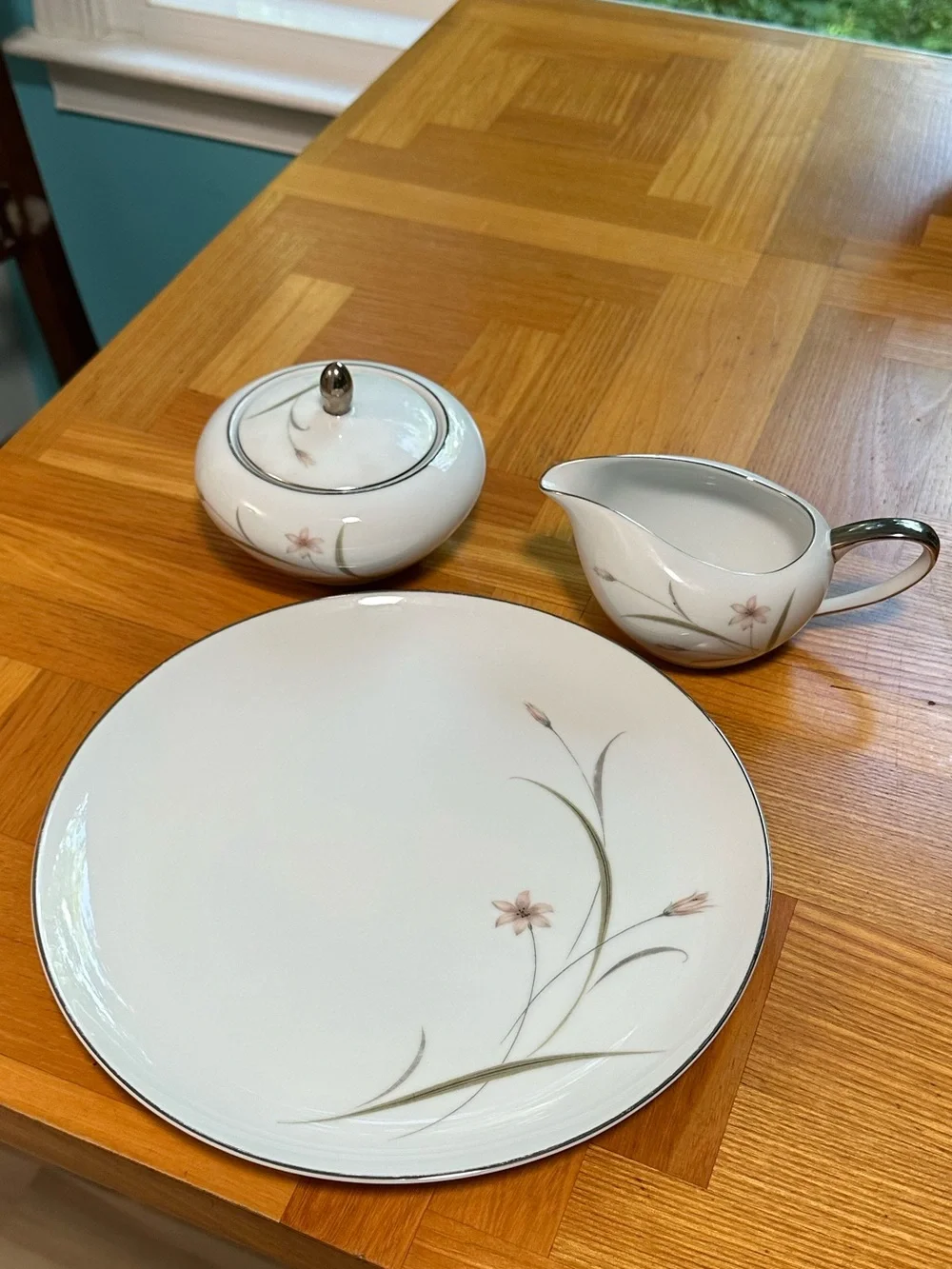 Floral Vintage 70/80s Discontinued “Astrea” Mikasa Pink Flowers 4-Pc Serving Set